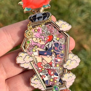 VIPバッジと3Dフレームを装備したXena Liveヒーロー