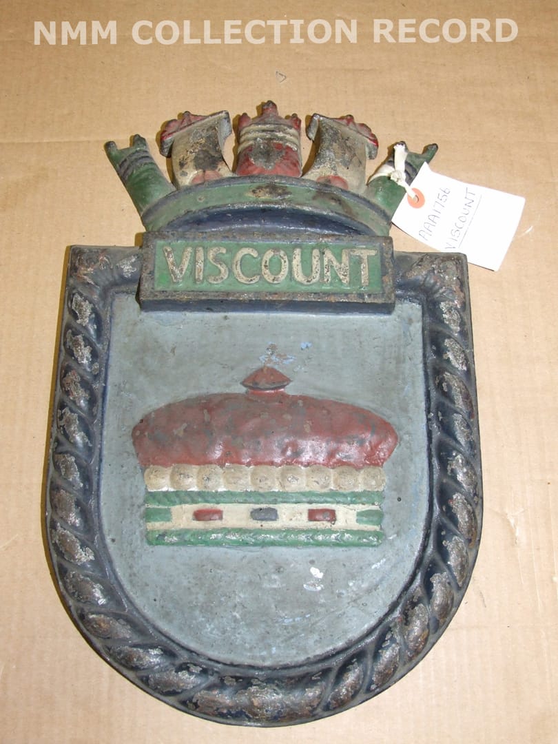 IMO 子爵白银勋章与公爵增强黄金勋章在聊天室显示的对比