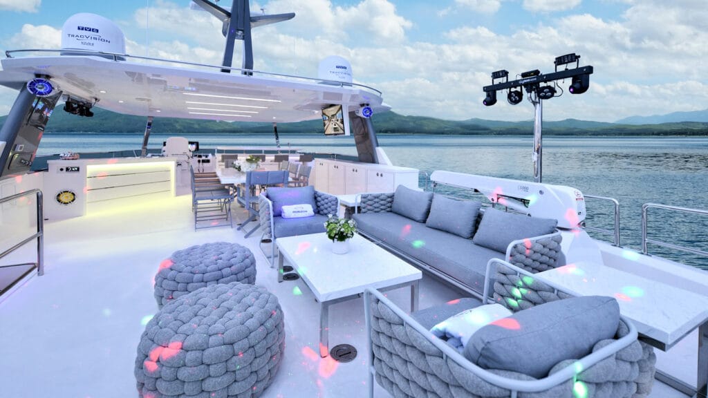 StarMaker: Sing Karaoke 애니메이션 럭셔리 요트 선물 실행 화면